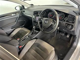 2013 Volkswagen Golf - Thumbnail