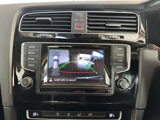 2013 Volkswagen Golf - Thumbnail