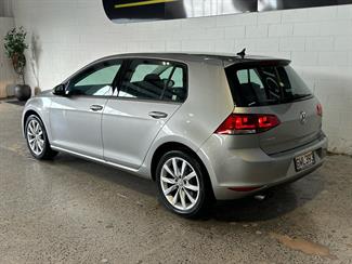 2013 Volkswagen Golf - Thumbnail