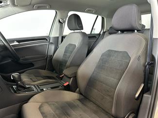 2013 Volkswagen Golf - Thumbnail