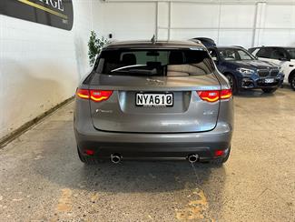 2018 Jaguar F-Pace - Thumbnail