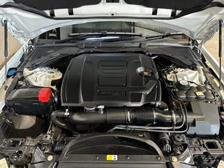 2018 Jaguar XE - Thumbnail