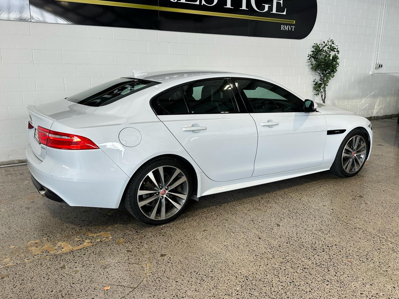2018 Jaguar XE