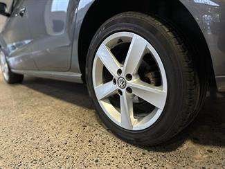 2015 Volkswagen Polo - Thumbnail