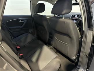 2015 Volkswagen Polo - Thumbnail