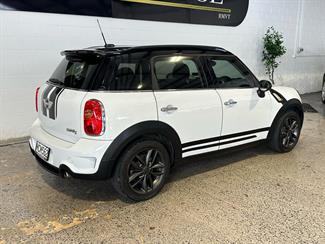 2011 Mini Countryman - Thumbnail