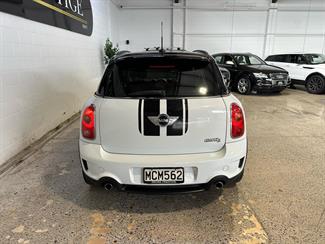 2011 Mini Countryman - Thumbnail