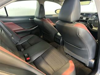 2017 Lexus IS 200t - Thumbnail