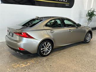 2017 Lexus IS 200t - Thumbnail