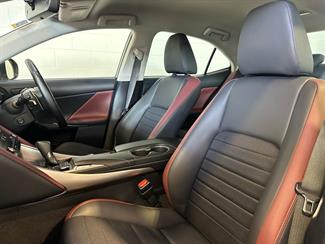 2017 Lexus IS 200t - Thumbnail