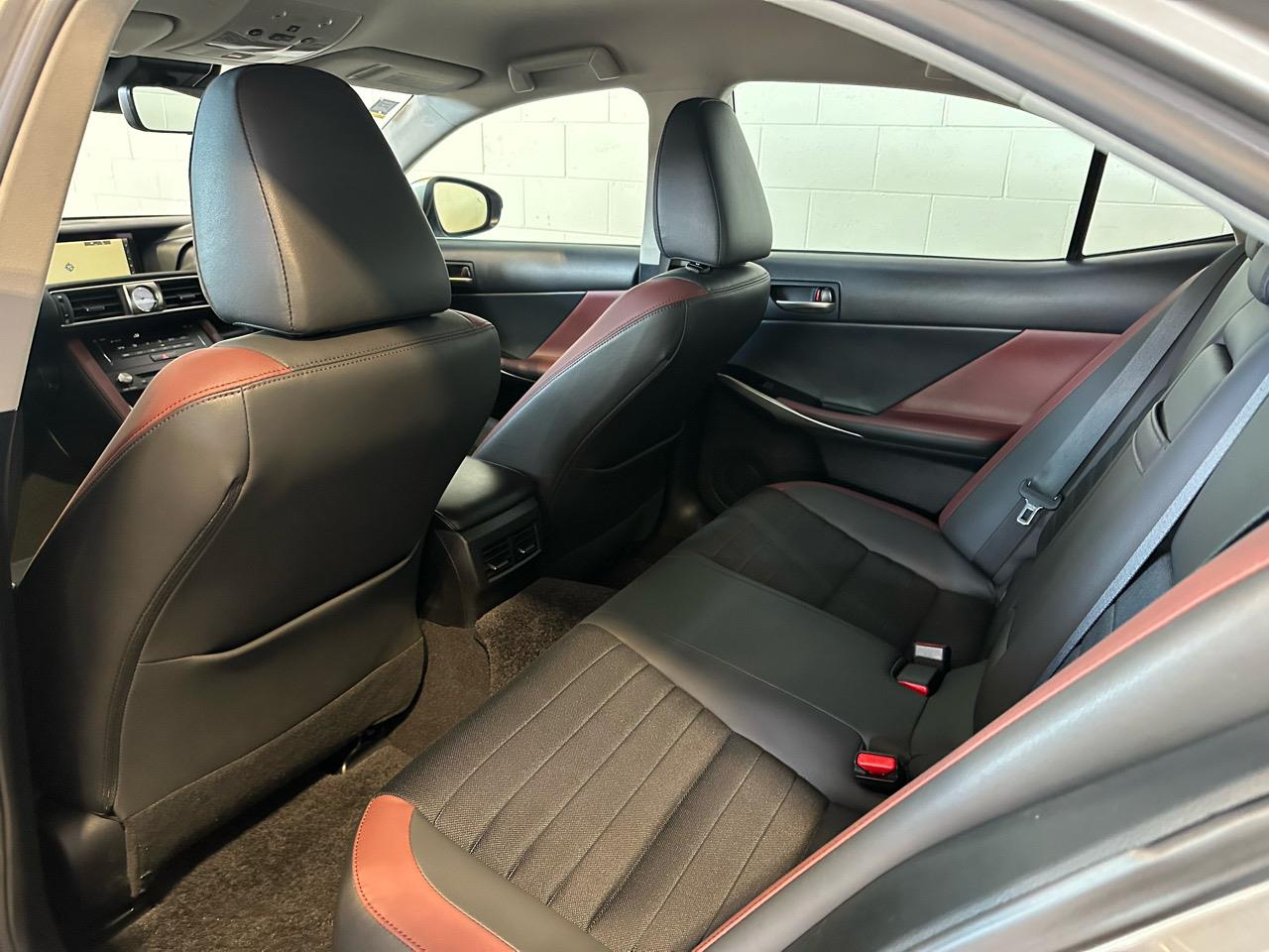 2017 Lexus IS 200t
