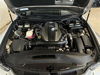 2017 Lexus IS 200t - Thumbnail