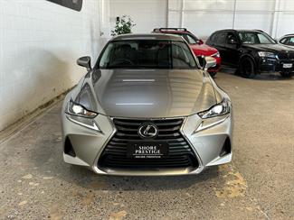 2017 Lexus IS 200t - Thumbnail