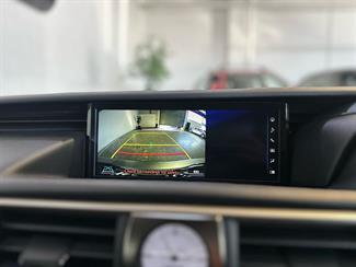 2017 Lexus IS 200t - Thumbnail