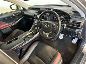 2017 Lexus IS 200t - Thumbnail
