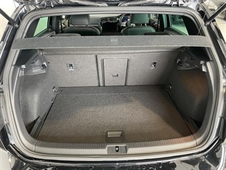 2019 Volkswagen Golf - Thumbnail