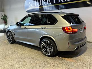 2017 BMW X5 - Thumbnail