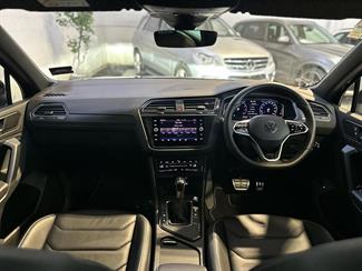 2024 Volkswagen Tiguan - Thumbnail