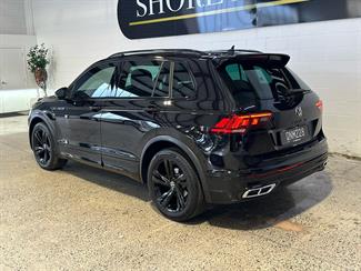 2024 Volkswagen Tiguan - Thumbnail
