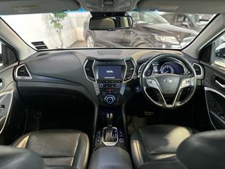 2016 Hyundai Santa Fe - Thumbnail