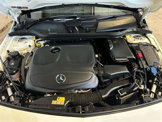 2017 Mercedes-Benz A 180 - Thumbnail