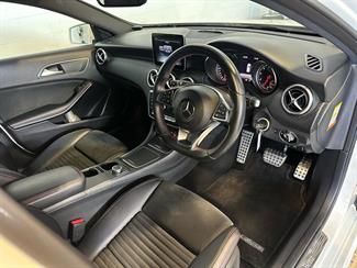 2017 Mercedes-Benz A 180 - Thumbnail