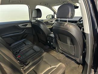 2016 Audi Q7 - Thumbnail