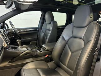 2012 Porsche Cayenne - Thumbnail