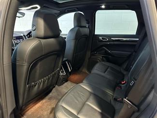 2012 Porsche Cayenne - Thumbnail