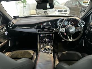 2019 Alfa Romeo Giulia - Thumbnail