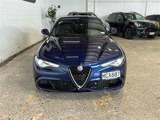 2019 Alfa Romeo Giulia - Thumbnail
