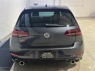 2020 Volkswagen Golf - Thumbnail