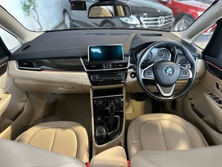 2017 BMW 225xe - Thumbnail