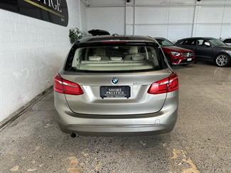 2017 BMW 225xe - Thumbnail
