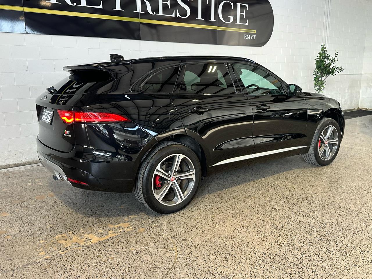 2016 Jaguar F-Pace