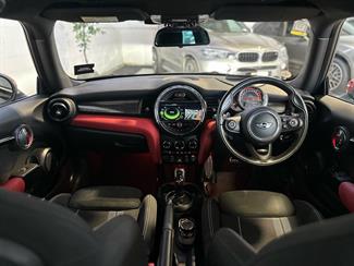 2018 Mini Cooper - Thumbnail