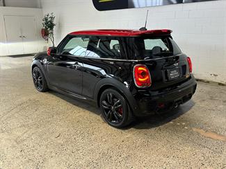 2018 Mini Cooper - Thumbnail