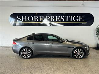 2018 Jaguar XE - Thumbnail