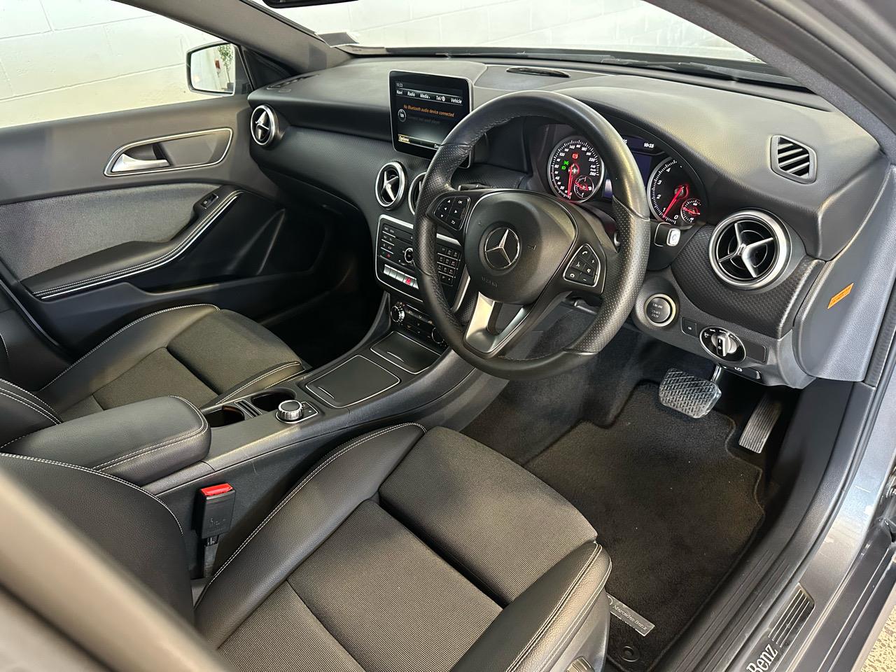 2017 Mercedes-Benz A 180