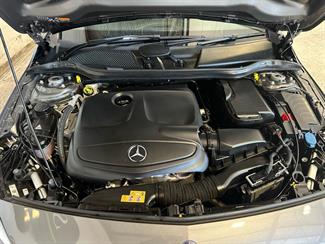 2017 Mercedes-Benz A 180 - Thumbnail