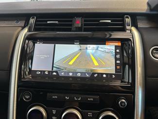2018 Land Rover Discovery - Thumbnail