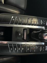 2018 Porsche Macan - Thumbnail
