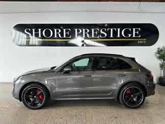 2018 Porsche Macan - Thumbnail