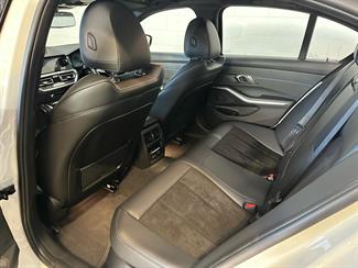 2020 BMW 330e - Thumbnail