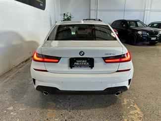 2020 BMW 330e - Thumbnail