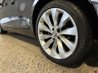 2012 Volkswagen Scirocco - Thumbnail