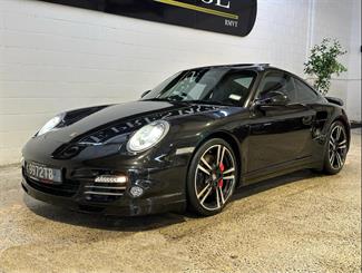 2010 Porsche 911 - Thumbnail