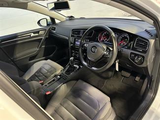 2013 Volkswagen Golf - Thumbnail