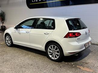2013 Volkswagen Golf - Thumbnail