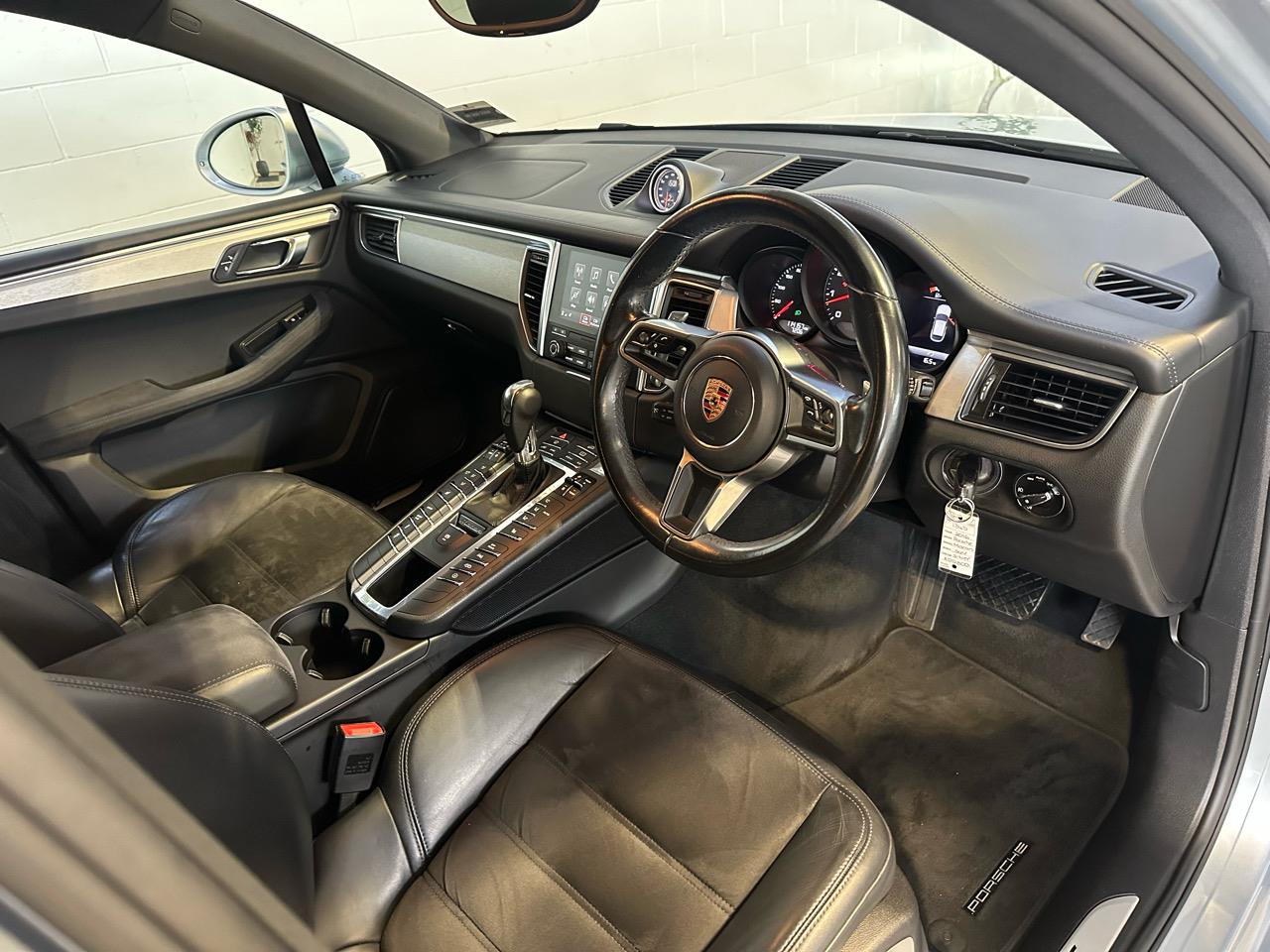 2016 Porsche Macan